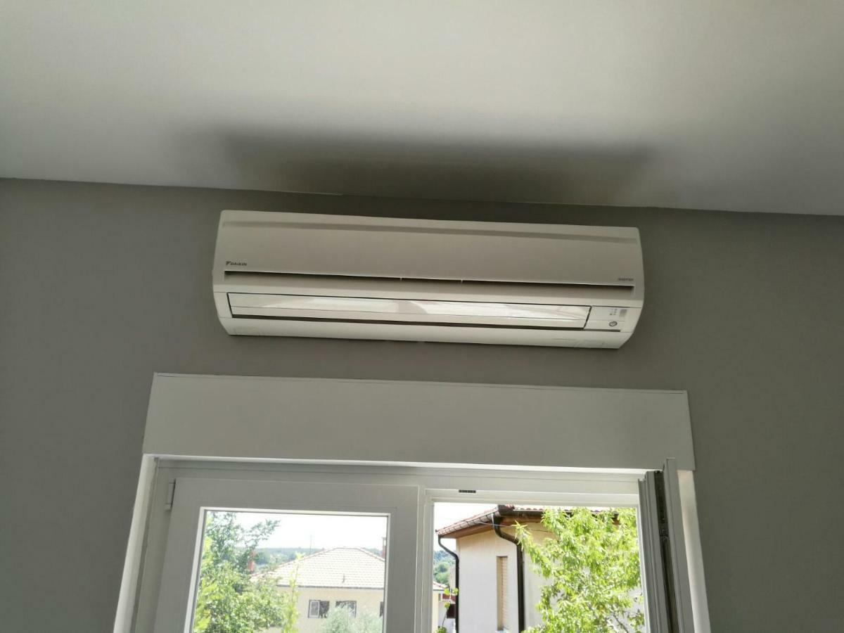 Apartman Ivankovic*** Pula Buitenkant foto