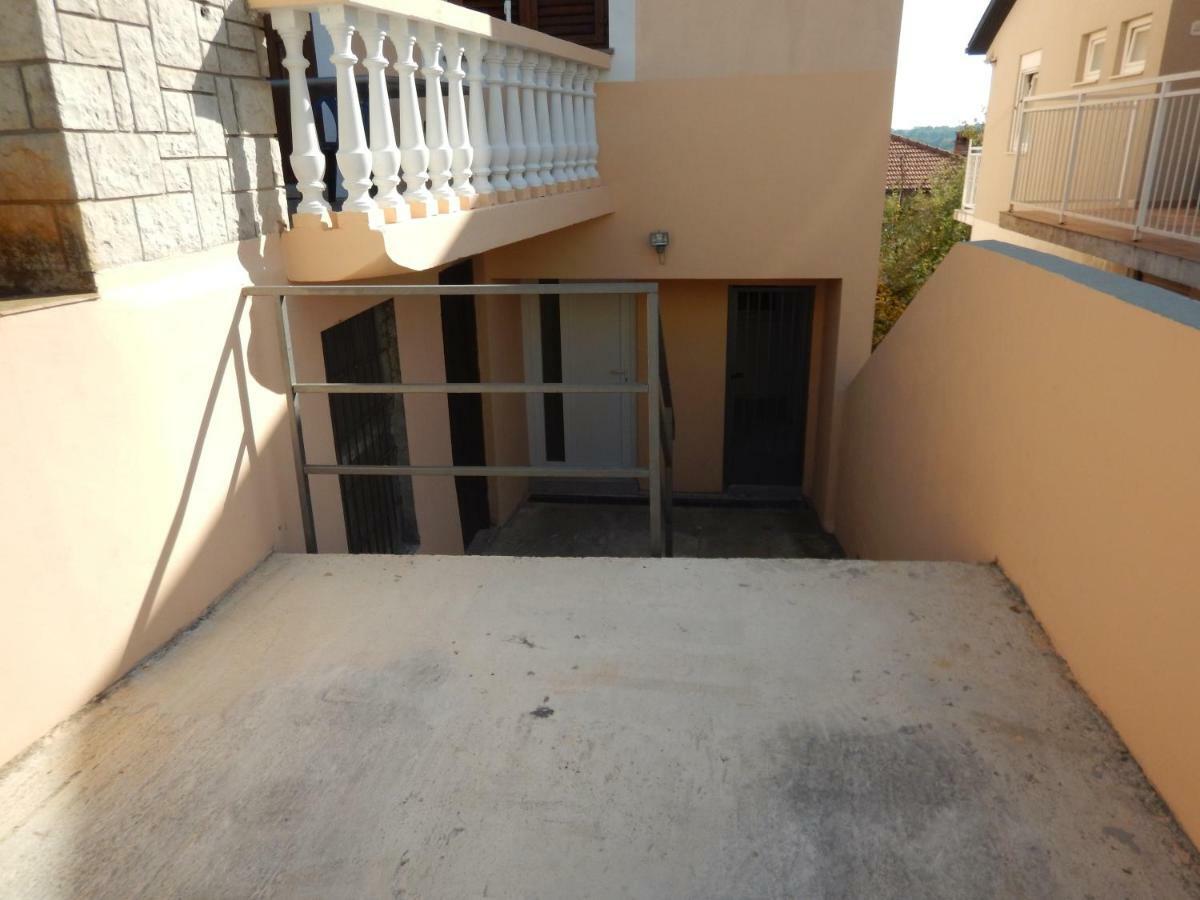 Apartman Ivankovic*** Pula Buitenkant foto