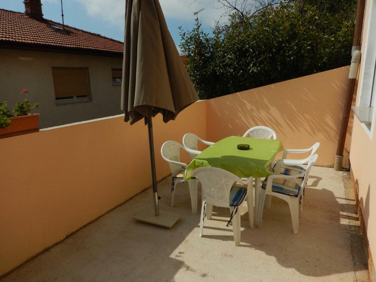 Apartman Ivankovic*** Pula Buitenkant foto